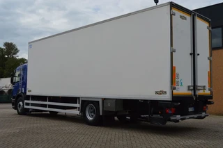 Scania P 2013 - P320 * EURO5 * CHEREAU BOX * CARRIER SUPRA 950 MT * 4X2 * afbeelding 2 miniatuur