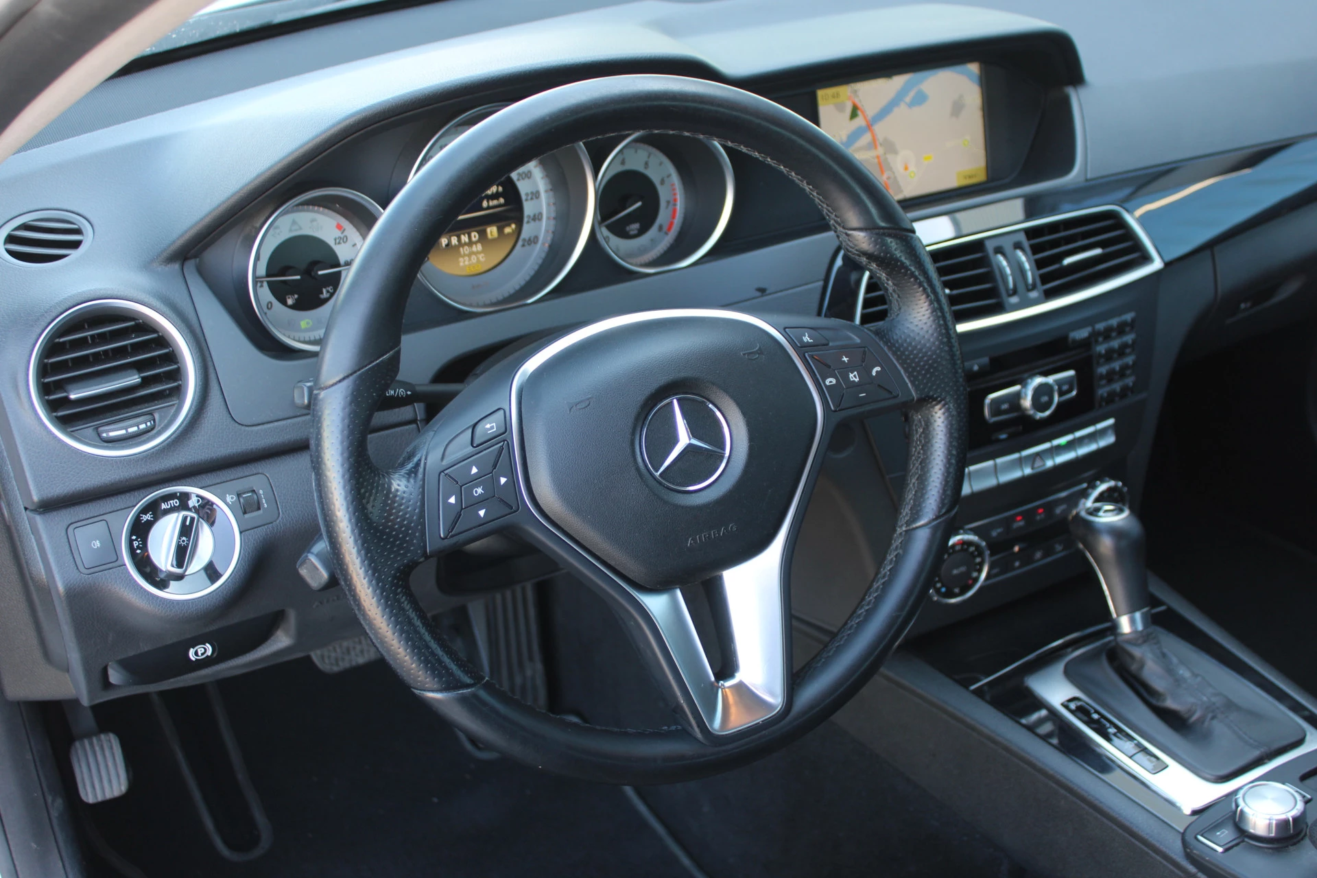 Mercedes-Benz C-Klasse 2011 - Coupé 180 AUT7 Ambition NAVI 18'' <<ZEER NETTE AUTO>> afbeelding 24