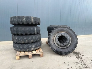 Mitas N/A - 1000 x 20 Set / 10.00 x 20: 4x2 Tyres / 1000-20 image 1