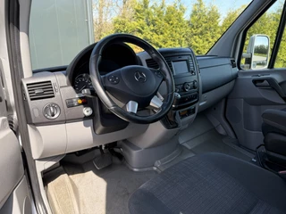 Mercedes-Benz Sprinter 2017 - 519 3.0 CDI V6 E6 WB 433 / BE-TREKKER 8 TONS / 1e EIG ALS NIEUW / AUTOMAAT / DUBBEL CABINE / AIRCO / CRUISE / NAVI / XENON obrazek 10
