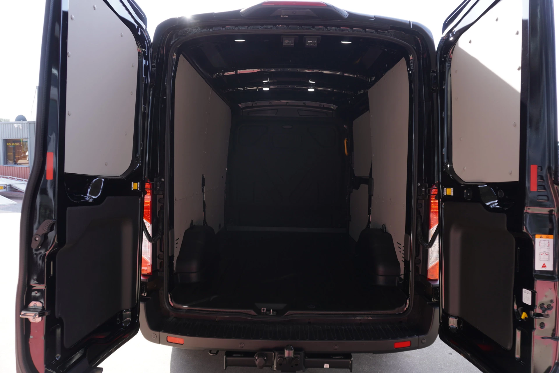 Ford Transit 2024 - 350M 2.0 TDCI 165pk L2H2 Trend Automaat obrázek 11
