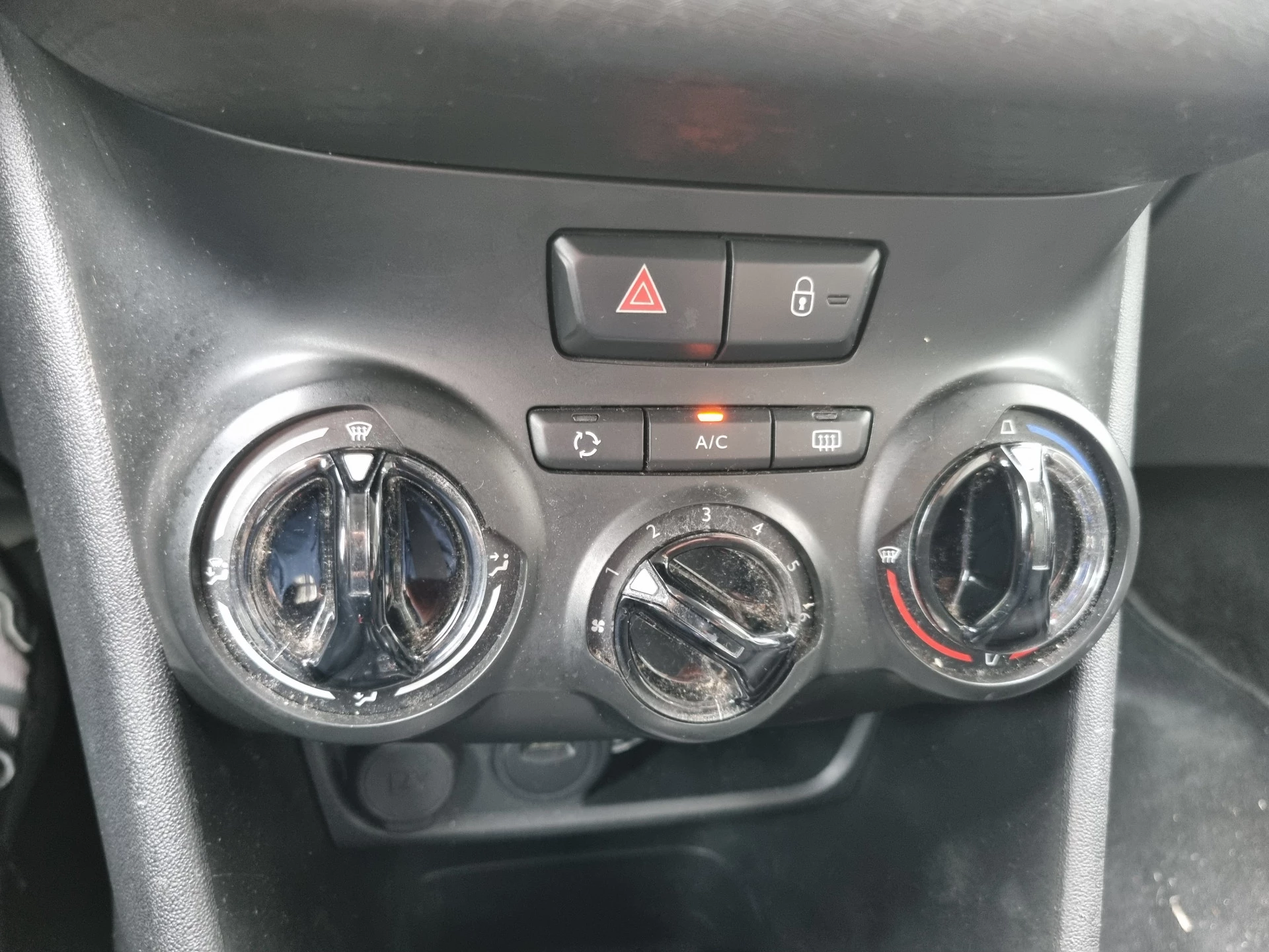 Peugeot 208 2019 - 1.2 PureTech Signature automaat afbeelding 7