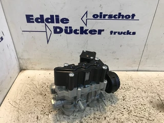 MAN N/A - 0911774 TRP ECAS VALVE BLOCK SINGLE  FE/L2000/LE/M2000/TGA (NEW) imagen 1