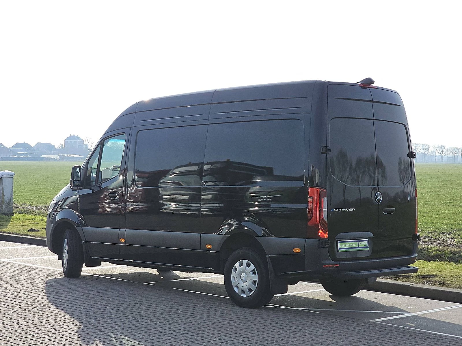 Mercedes-Benz eSprinter 2024 Bild 6