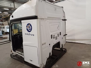 Mercedes-Benz N/A 2015 - Occ cabine Mercedes immagine 2