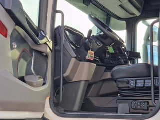 Scania R 2019 - R580 V8 NGS 6x4 chassis - Retarder - 4.75 WB - Full air - Leather - Led - Navi immagine 9