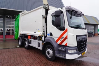 DAF LF 220 FAG 2016 - Terberg Vuilniswagen achterlader Euro6 image 2