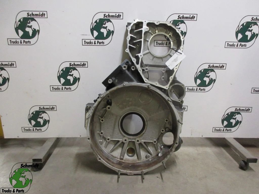 Iveco - HIWAY 500310414 VLIEGWIELHUIS EURO 6 afbeelding 1