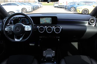 Mercedes-Benz A-Class 2021 - 250e AUT8 AMG Limited NIGHT PAKKET SFEER CARPLAY DAB NAVI obrazek 2