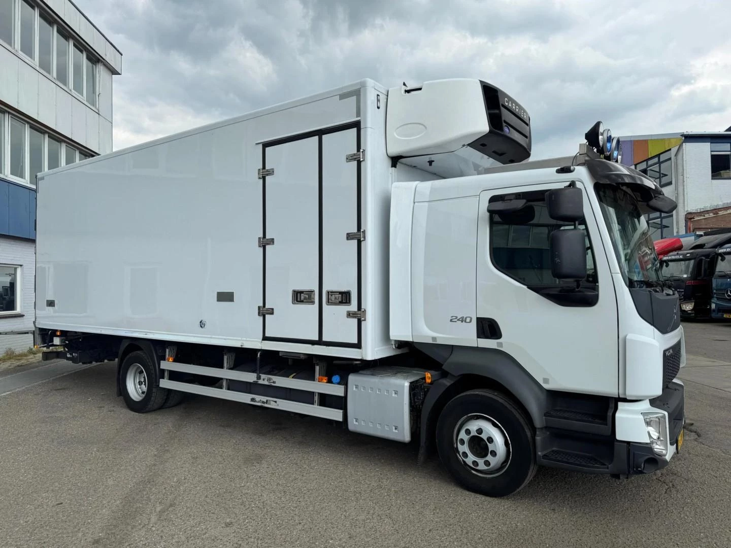Volvo 240 2019 - FL obrázek 4
