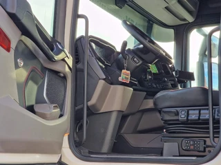 Scania R 2019 - R580 V8 NGS 6x4 chassis - Retarder - 4.75 WB - Full air - Leather - Led - Navi immagine 9