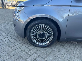 Fiat 500 2021 - 3+1 Icon SOH 100% 42 kWh zdjecie 9