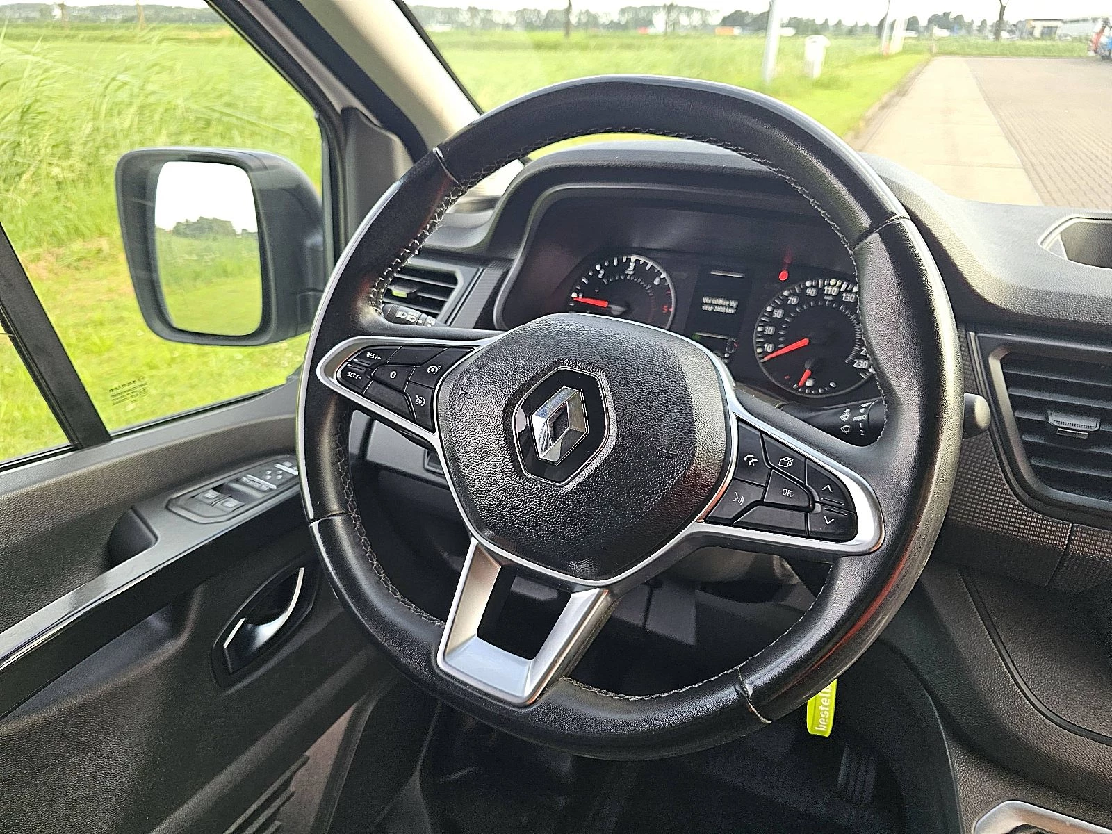 Renault Trafic 2022 - 2.0 DCI Bild 9