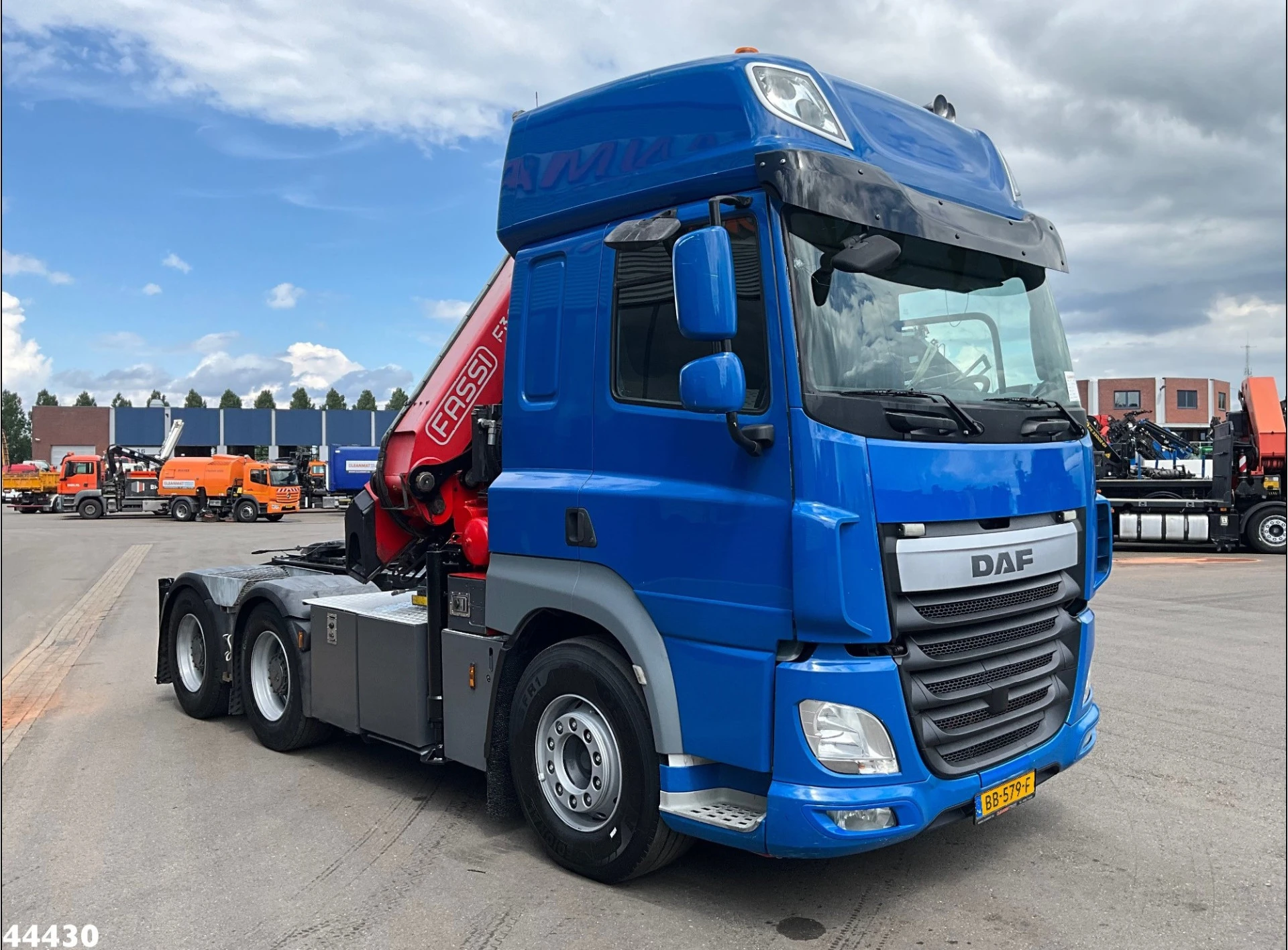 DAF FAT 85.510 6x4 Euro 6 Retarder Fassi 36 Tonmeter laadkraan 2015 afbeelding 3
