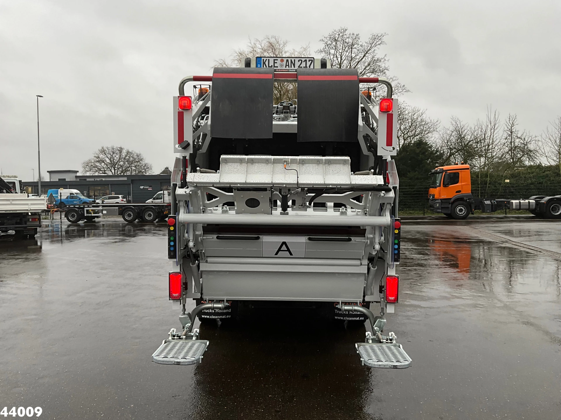Mitsubishi Canter 2024 - 9C18 Zoeller 7m³ obrázek 4