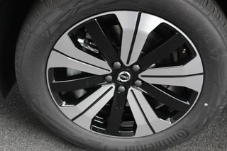 Volvo XC60 2023 - 2.0 T6 398pk Plug-in hybrid AWD Plus Dark image 3 miniature