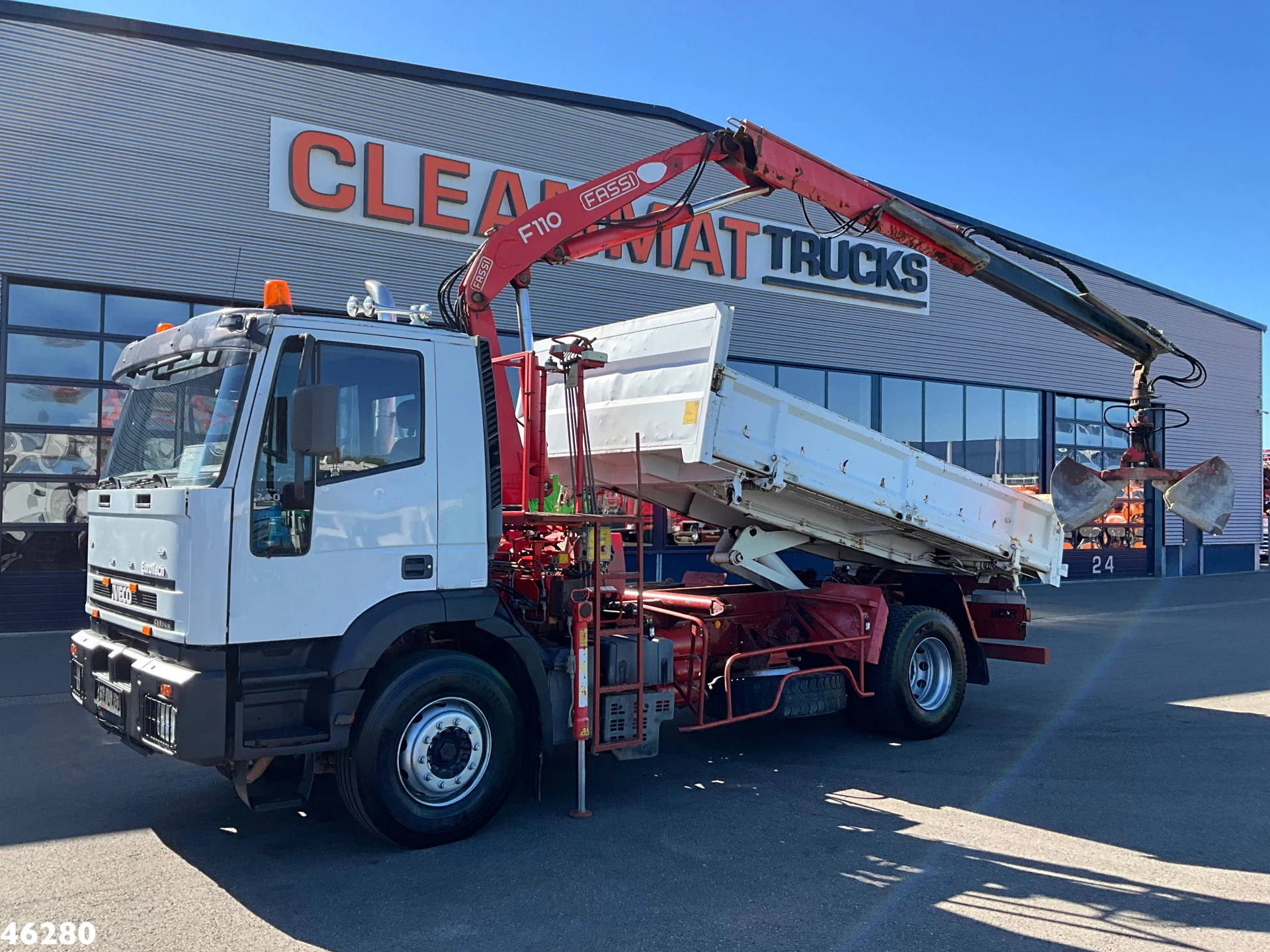 Iveco EuroTech 2003 - 190E24 Cursor Manual Full Steel Fassi 11 Tonmeter laadkraan Just 182.743 km! Bild 1