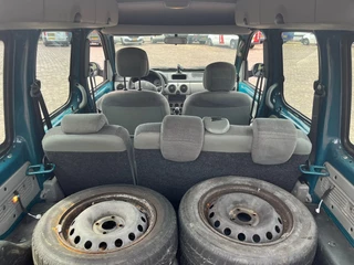 Renault Kangoo 2003 - MARGE-AUTO / ACHTERAS BESCHADIGD obrazek 10