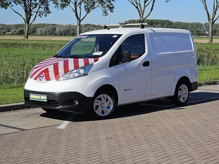 Nissan e-NV200 2021 image 2 thumbnail