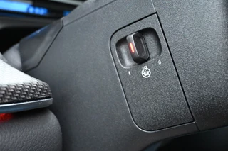 Mercedes-Benz V-Class 2024 - 300d 4-Matic AMG DC L3 XL zdjecie 22