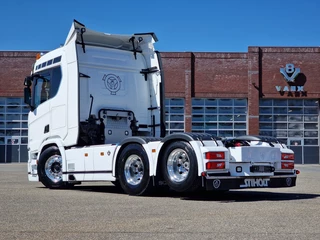 Scania R 2020 - R520 V8 NGS Lowroof 6x2 - Custom interior - Retarder - Full air - "Liverpool Edition" bild 35