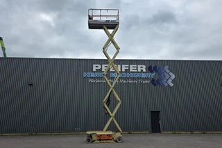 JLG 2011 - 3246ES Electric, 11.7m Working Height, 320kg Capac image 3 miniature