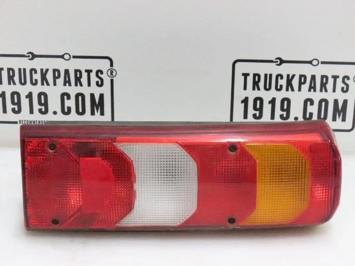 Mercedes-Benz MB - Lighting Achterlicht Re. zdjęcie 1