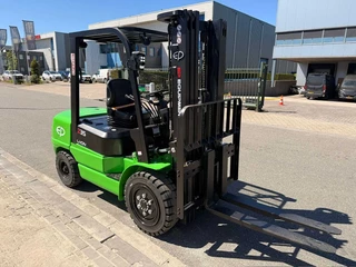 EP N/A 2026 - EFXZ351-H Triplex - Freelift - Sideshift bild 14