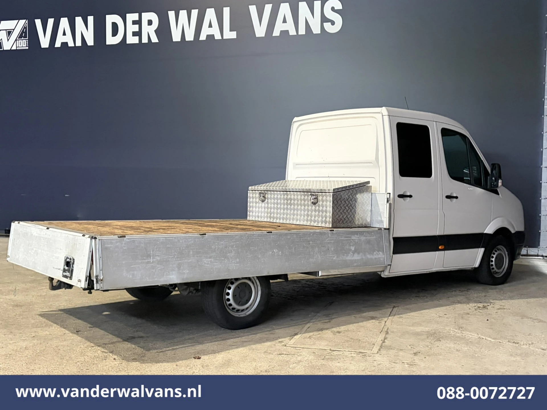 Volkswagen Crafter 2017 - 35 2.0 TDI 141pk Dubbele Cabine Euro6 Open Laadbak | Airco 3500kg trekhaak afbeelding 9