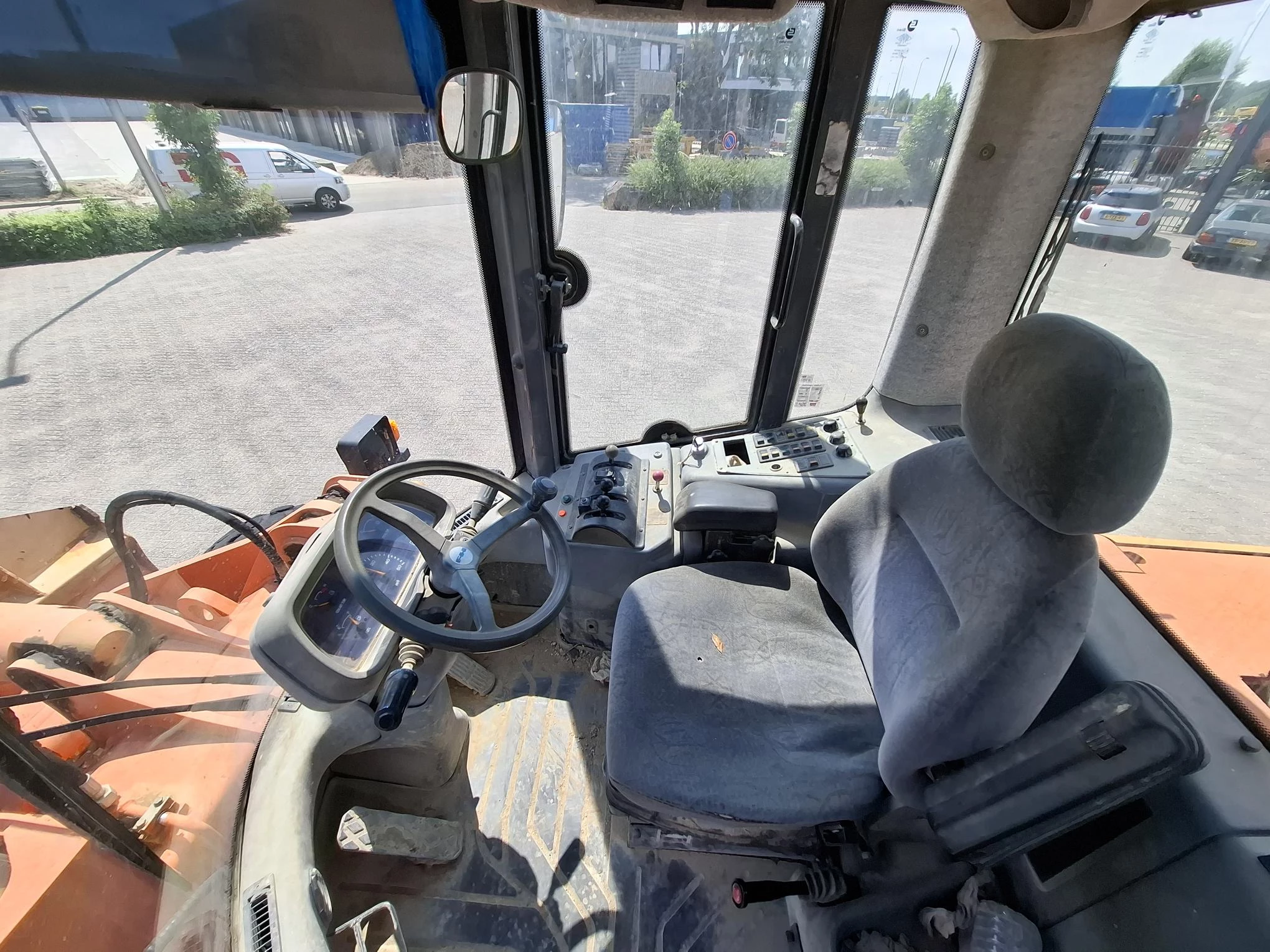 Fiat 2000 - W130A / 8161 HOURS / 96 KW / CENTRAL LUBRICATION SYSTEM / 2000 immagine 17