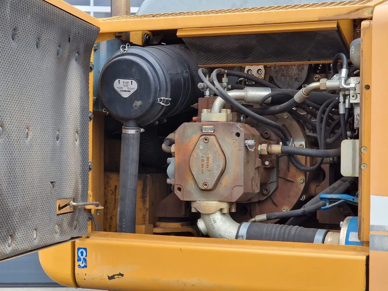 Liebherr 2009 - A900C - 95 KW - Central Greasing - imagem 10