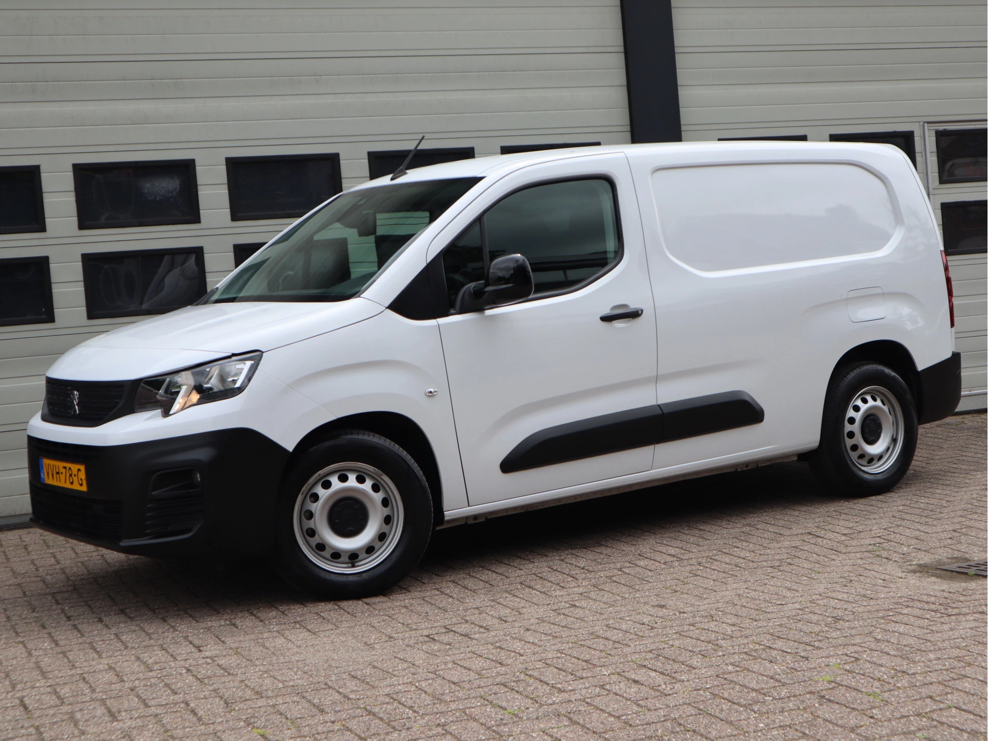 Peugeot e-Partner 2023 - 50 kWh Lang L2 - Apple Carplay - Snelladen - Camera - 1e Eigenaar obrázek 4
