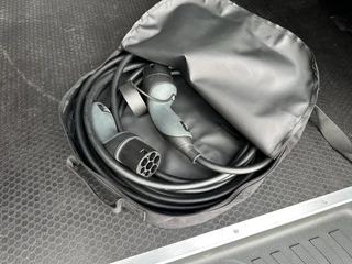 Mercedes-Benz eVito 2025 - 66kWh 100% Elektrisch 286km wltp obrazek 12