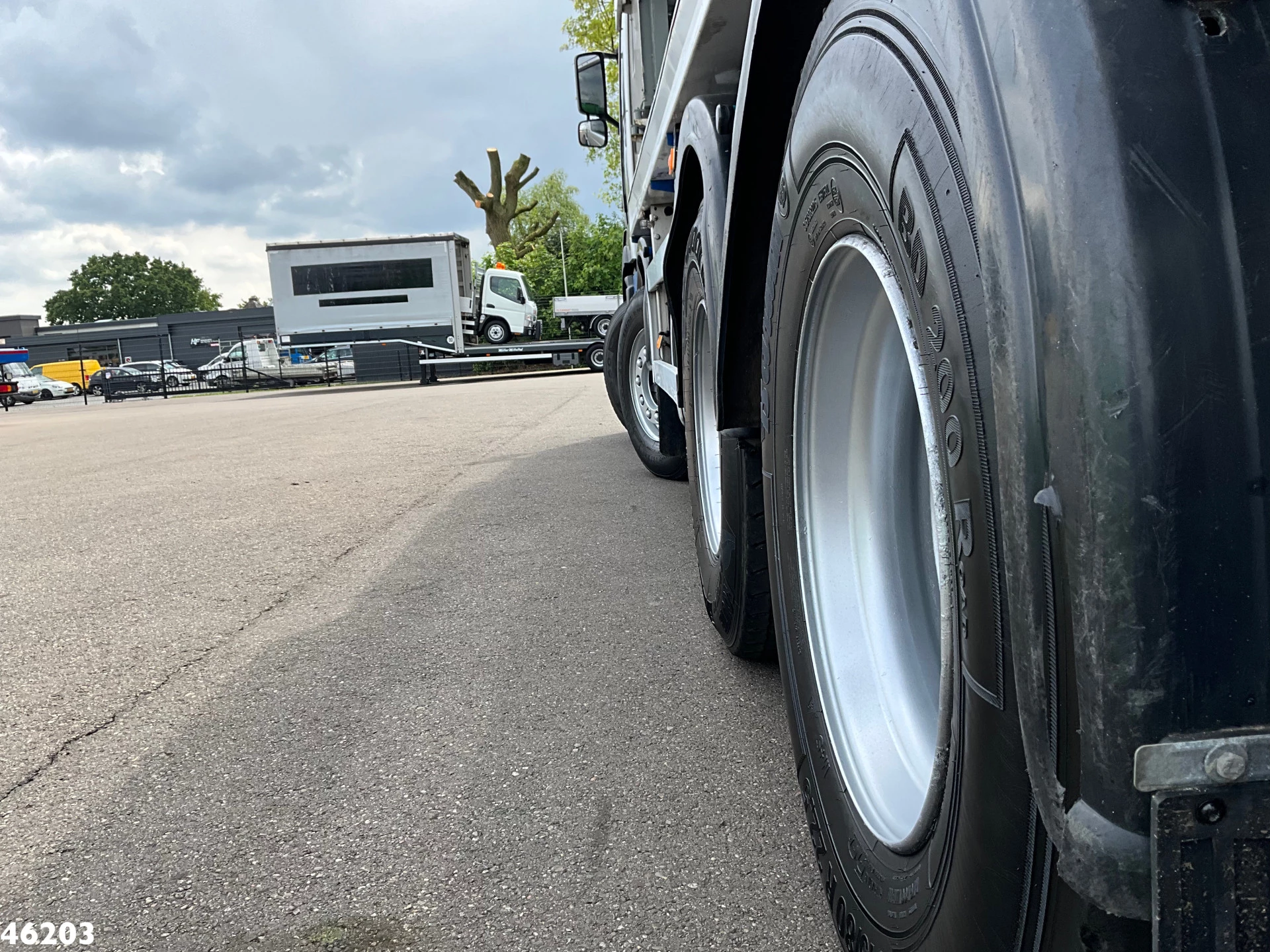 Volvo FH 2007 - 390 8x4 kolkenzuiger obrázek 16