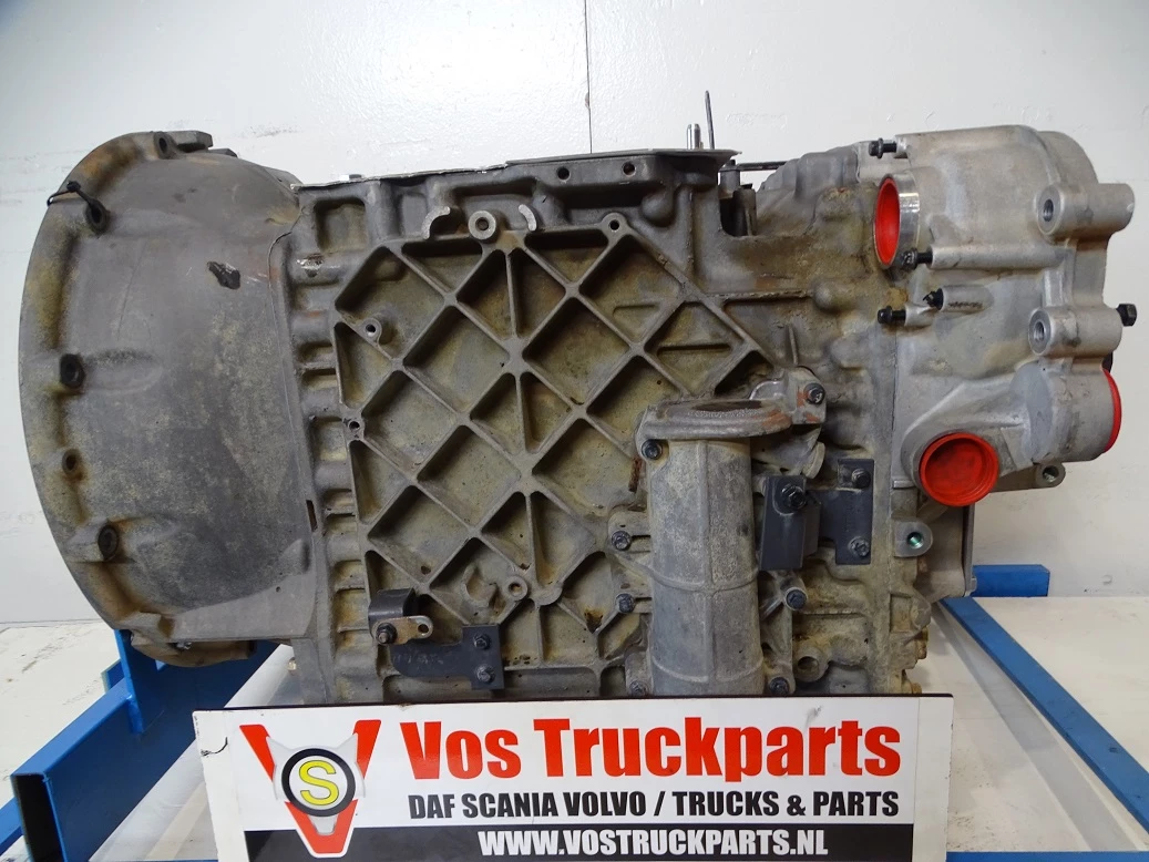 Volvo 2017 - AT-2612-F RET image 1