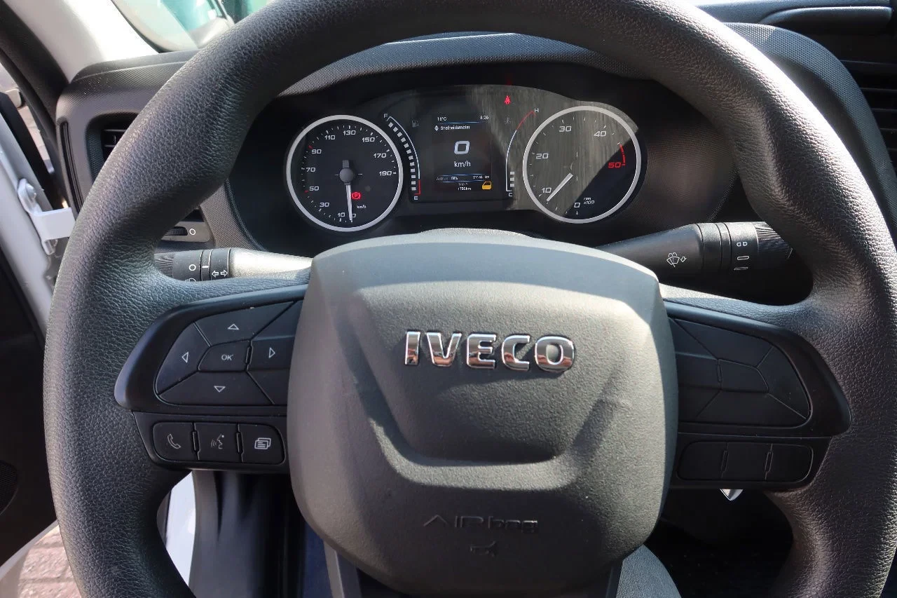 Iveco Daily 2021 - 35S16 Bakwagen + Laadklep 750kg immagine 9