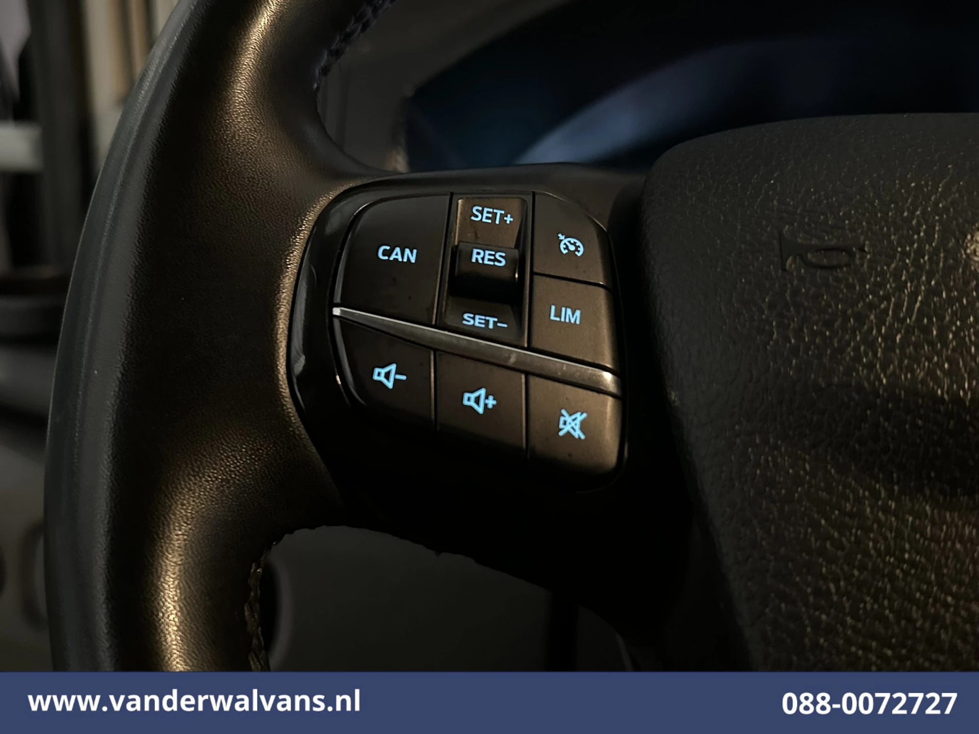 Ford Transit 2022 - 2.0 TDCI 130pk Bakwagen Laadklep Euro6 Airco | Cruisecontrol | Verwarmde Voorruit | 1040 kg laadvermogen imagen 3