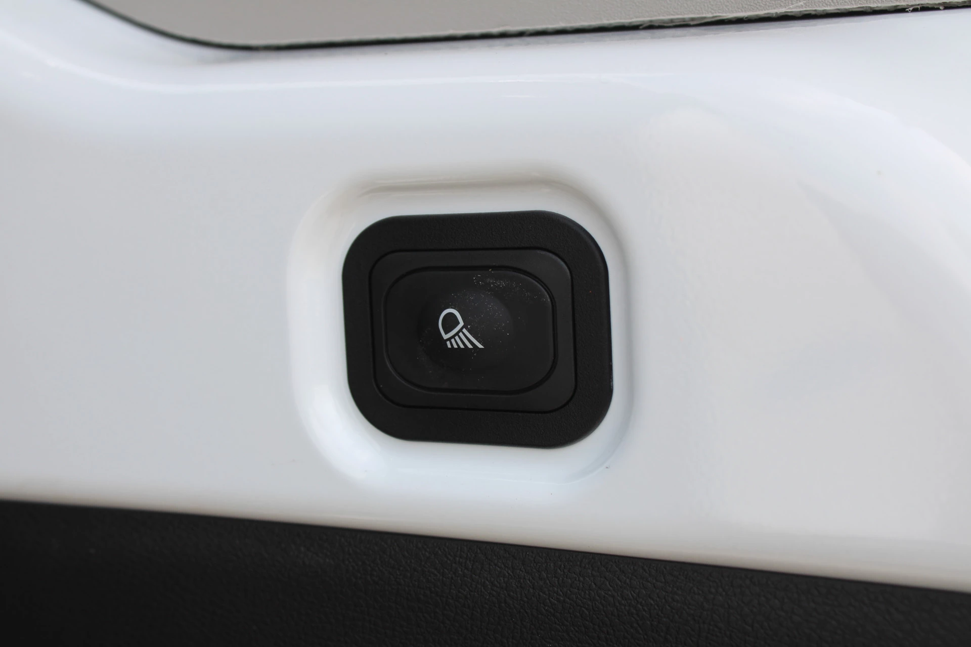 Ford E-Transit 2025 - 350 L3H2 Trend 68 kWh Vol Elektrisch - 360 Camera - Pro Power Onboard - Dodehoek Assistent - Rijklaar Bild 34