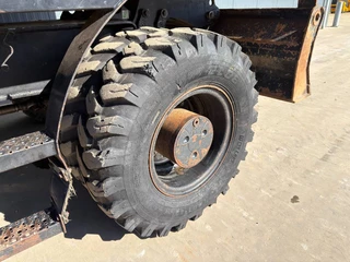 Cat N/A 2014 - M320F obrazek 21