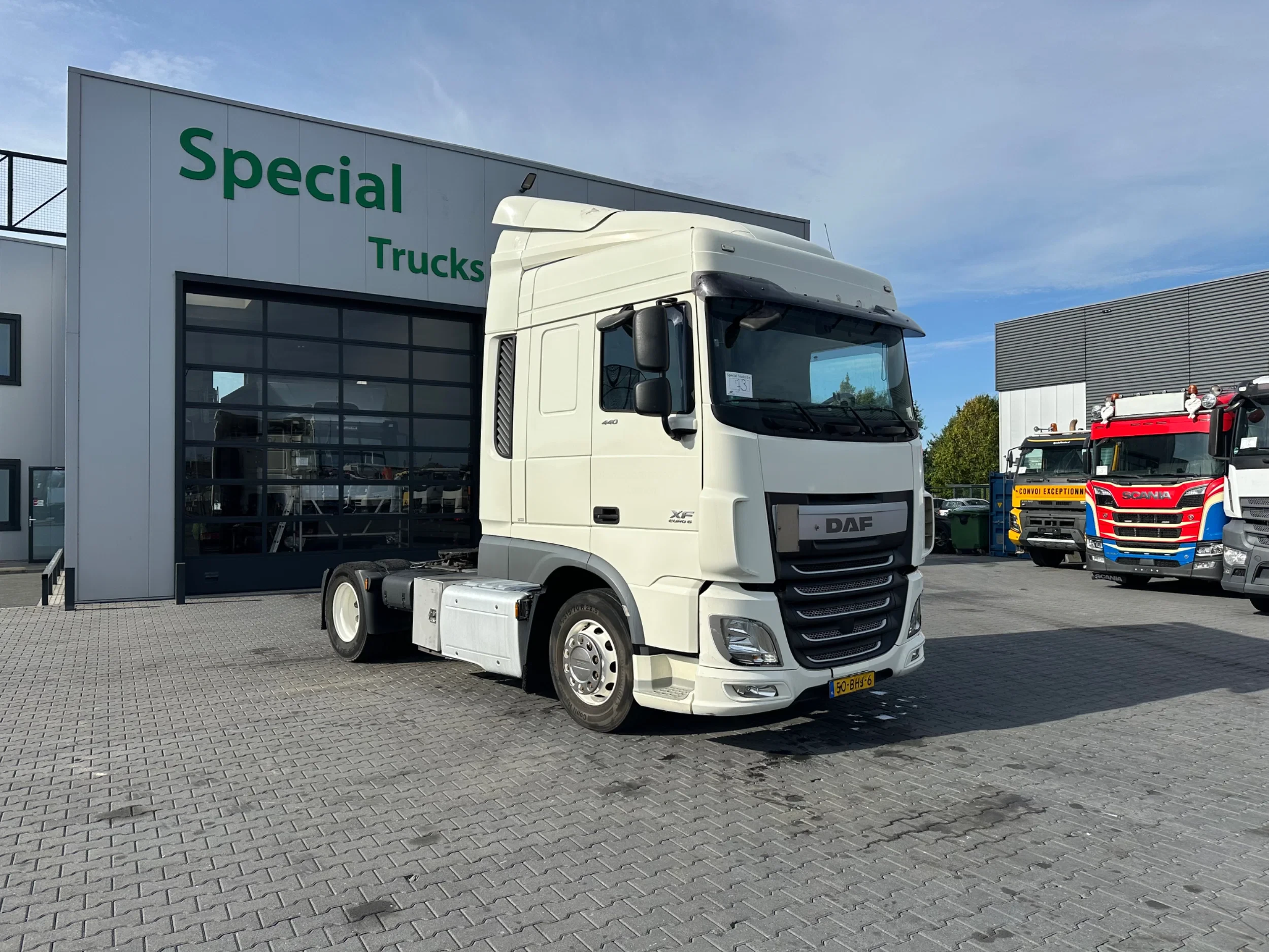 DAF XF 440 2016 - FT 4X2 – 2016 – Automaat – Slaapcabine – Koelkast afbeelding 1