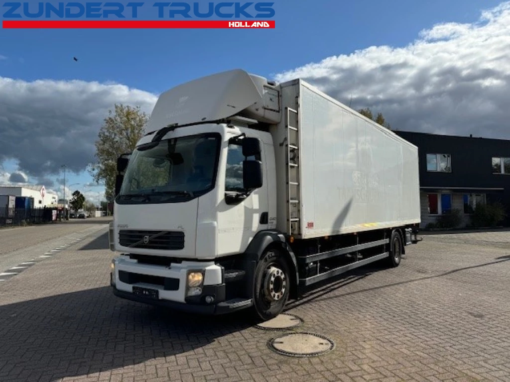 Volvo 240 2011 - FL CARRIER EASY COLD, PALFINGER TAILLIFT image 1