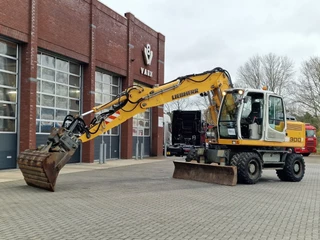 Liebherr N/A 2009 - A900C - 95 KW - Central Greasing - obrazek 33