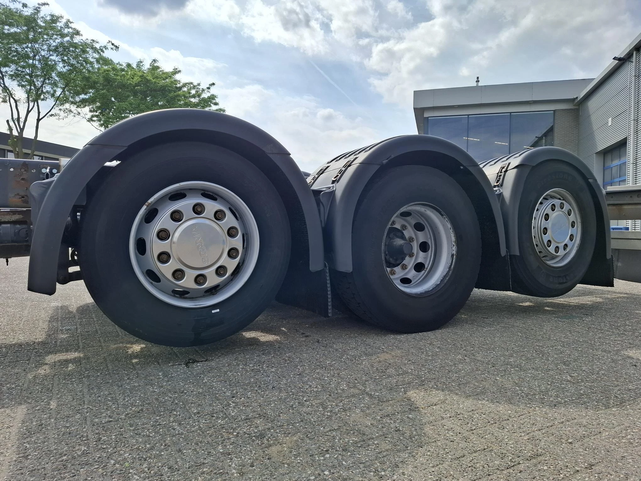 Scania R 2021 - NGS R650 V8 / 8X2 / RETARDER / TECHNICAL 80TON / 9TON FRONT AXLE / ONLY:687461 KM / LWDS / LEATHER / NAVI / FRIDGE / AUTOMATIC / EURO-6 / 2021 obrázek 11