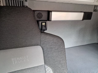 Renault T520 2026 - 4x2 - NEW - Retarder - VAEX Edition - Night clima - 2x tank - Full spoiler изображение 26