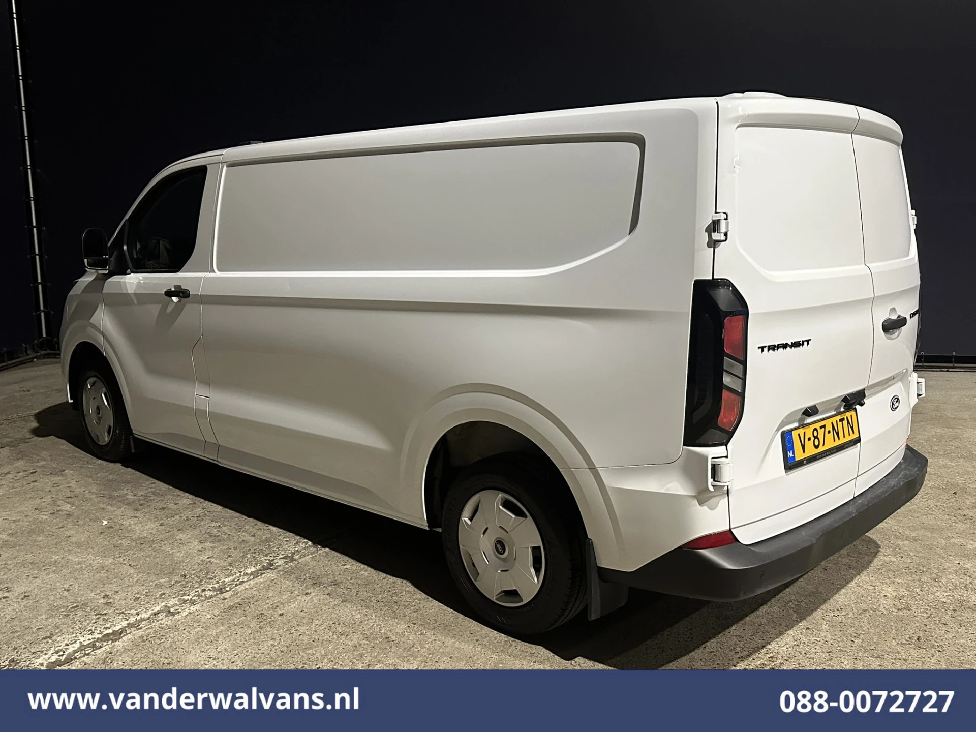 Ford Transit Custom 2024 - 2.0 TDCI 136pk L2H1 Euro6 Airco | Camera | Apple Carplay | Cruisecontrol | LED obrázek 11