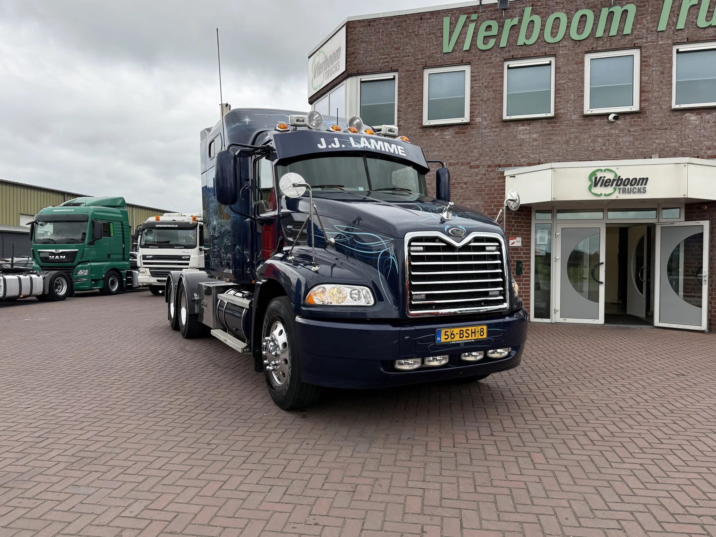 MACK CXN 613 2005 - CXN 613 Concourstaat / 6X4 trekker / NL Kenteken / afbeelding 1