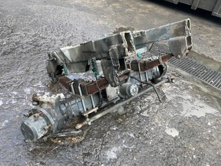 Diverse N/A 2008 - MFH 5000 FRONT AXLE bild 1