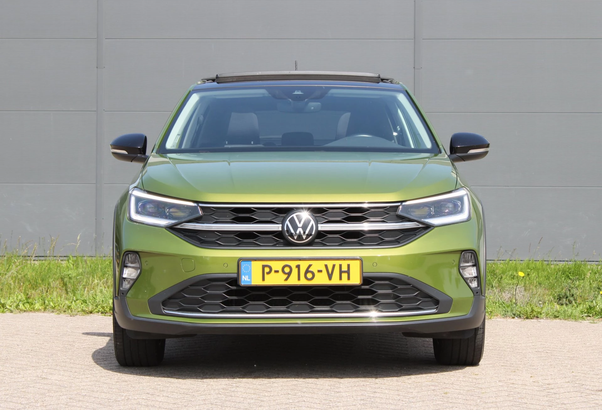 Volkswagen Taigo 2022 - 1.0 TSI Style Automaat Panodak Carplay Keyless Stoelverwarming VisualGreen afbeelding 12