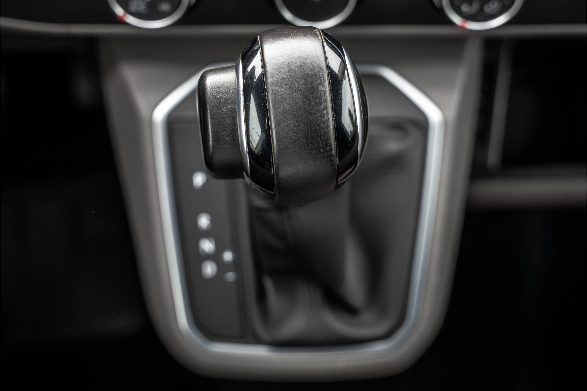 Volkswagen Transporter 2021 - T6.1 Bulli 2.0 TDI L1H1 | Virtual cockpit | Automaat | 150 PK | 3-Zits | 1e Eigenaar | LED | Camera | Carplay | PDC | Zijschuifdeur R+L | Trekhaak obrázek 22