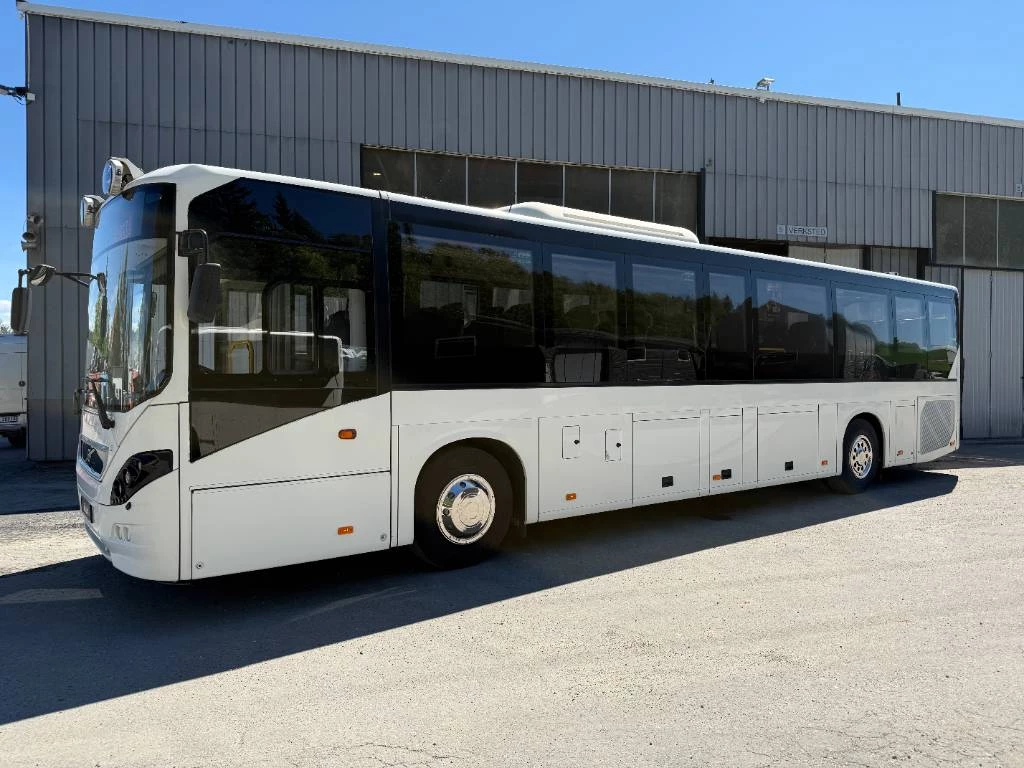 Volvo 2017 - 8900. 12,2m. 20 Units! imagem 3